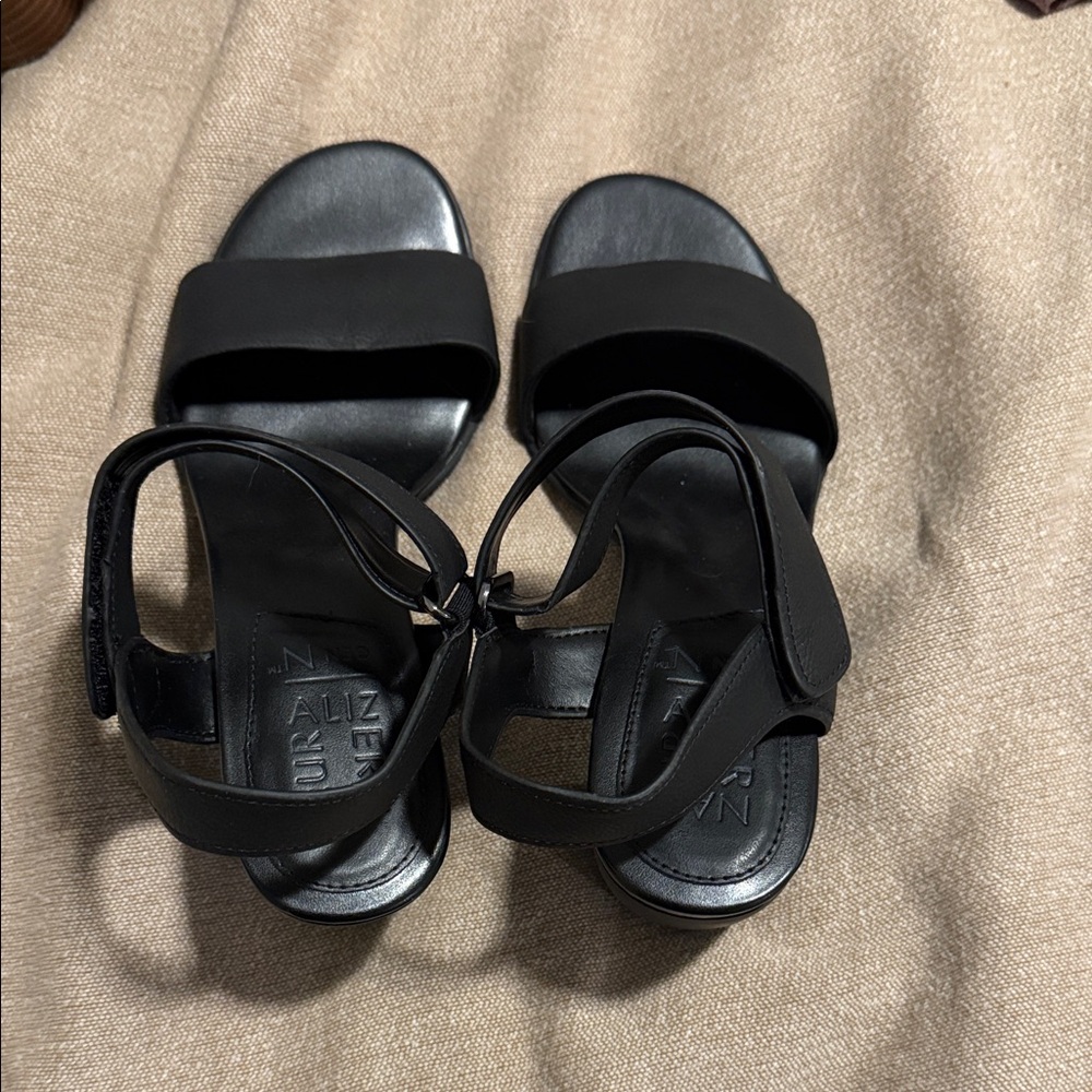 Naturalizer Black Sandals - 7.5